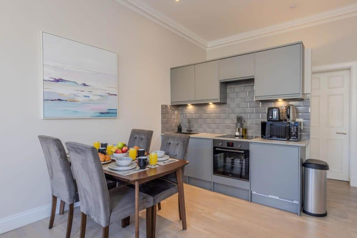 Dragon Suites - Edinburgh City Centre 2 Bed Apartment المظهر الخارجي الصورة