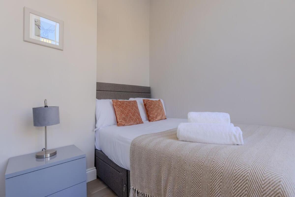 Dragon Suites - Edinburgh City Centre 2 Bed Apartment المظهر الخارجي الصورة